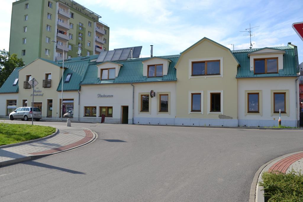 Penzion U Zamecke Zahrady Lipník nad Bečou Exterior foto